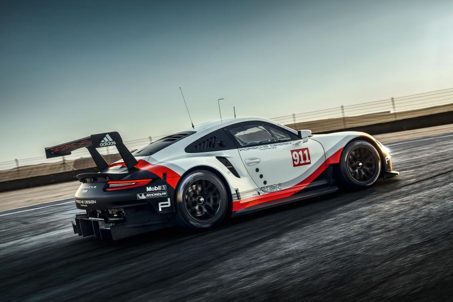  Porsche 911 RSR (991) 2017 года  (фото 4 из 39)